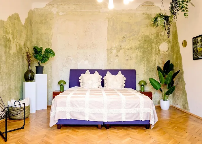 Historic Center Boutique - Free Parking - Schlossberg View - Casa Momo *