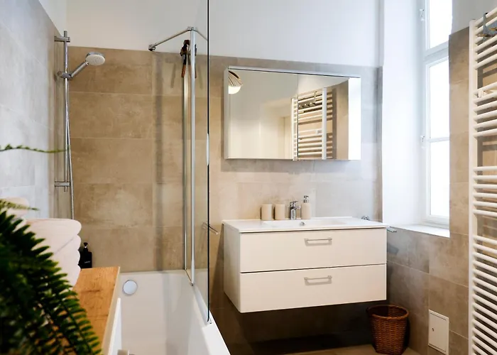 Apartment Historic Center Boutique - Free Parking - Schlossberg View - By Casa Momo