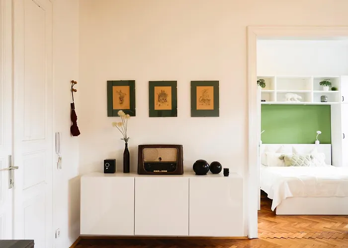 Historic Center Boutique - Free Parking - Schlossberg View - Casa Momo *