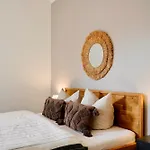 Historic Center Boutique - Free Parking - Schlossberg View - Casa Momo Апартаменти