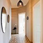 Апартаменти Historic Center Boutique - Free Parking - Schlossberg View - Casa Momo Грац