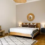 Historic Center Boutique - Free Parking - Schlossberg View - Casa Momo * Грац