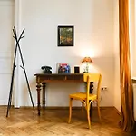Historic Center Boutique - Free Parking - Schlossberg View - Casa Momo Apartment *