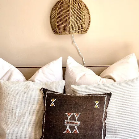 Historic City Center Boutique Apartments - Free Parking - Schlossberg View - By Casa Momo Graz