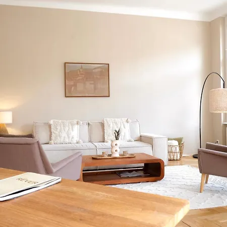 Daire Historic City Center Boutique Apartments - Free Parking - Schlossberg View - By Casa Momo *