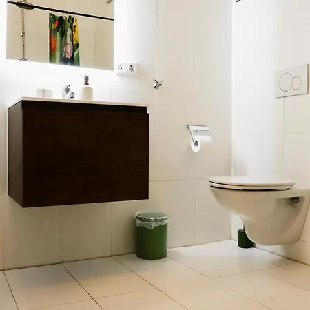 City Center Boutique Apartments - Schlossberg View - Free Parking *