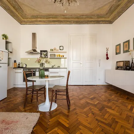 Center Boutique - Schlossberg View - Free Parking Apartmán *