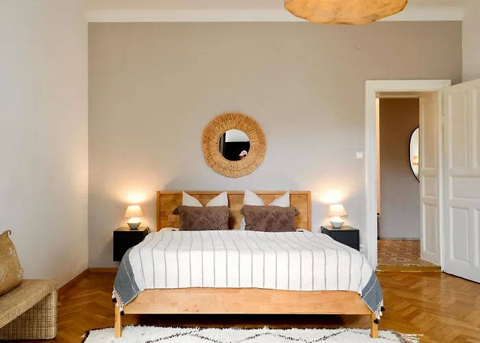 Historic Center Boutique - Free Parking - Schlossberg View - By Casa Momo *