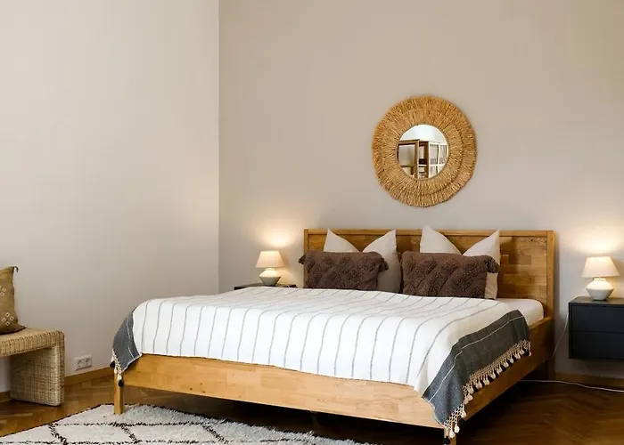 Historic Center Boutique - Free Parking - Schlossberg View - By Casa Momo * Graz