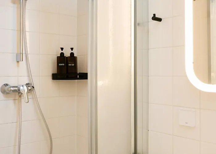 Historic Center Boutique - Free Parking - Schlossberg View - By Casa Momo Graz