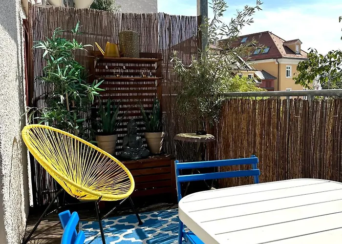 Historic Center Boutique - Free Parking - Schlossberg View - By Casa Momo